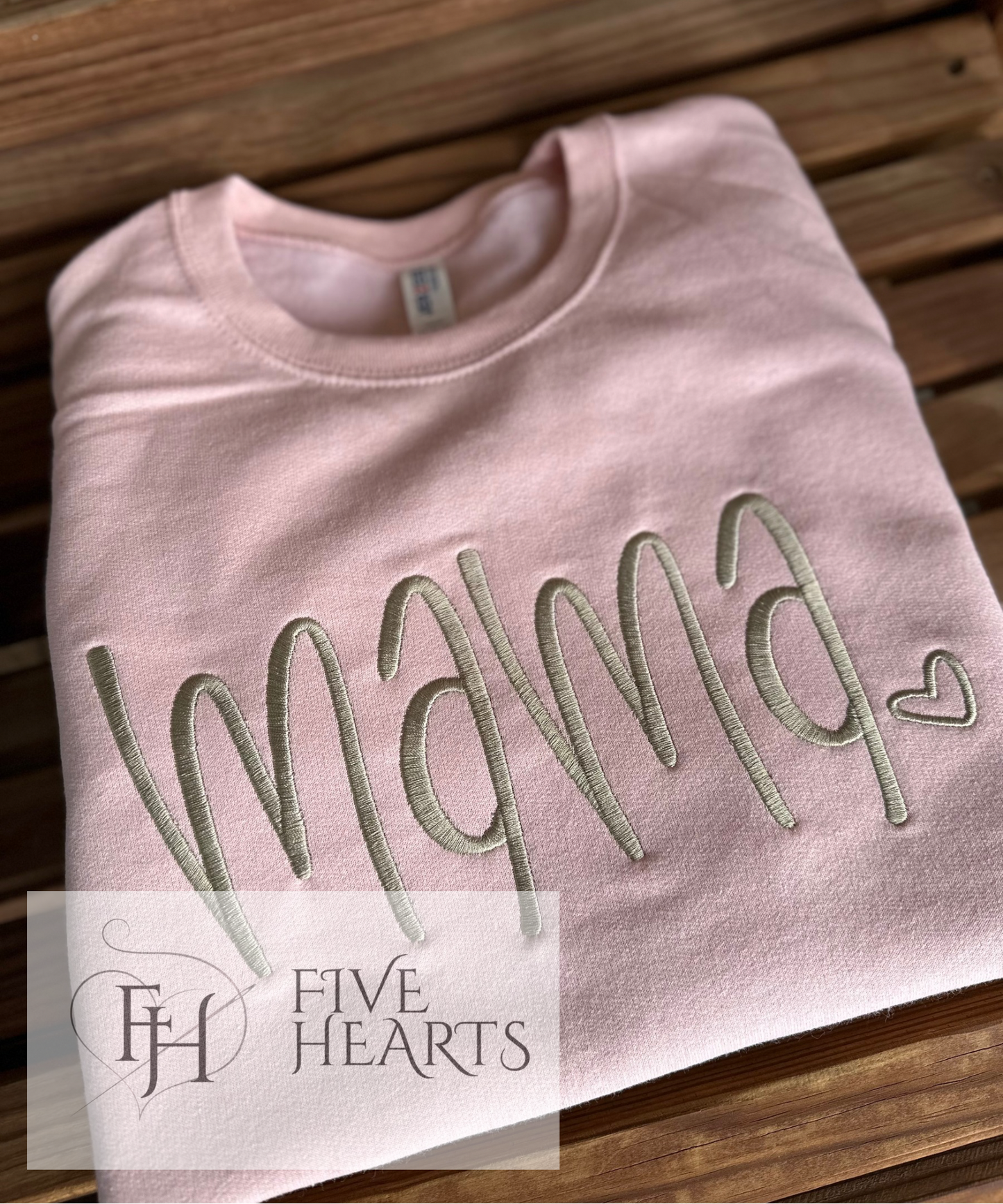 Mama 🤍 | Embroidery